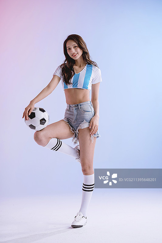 快乐的足球宝贝图片素材