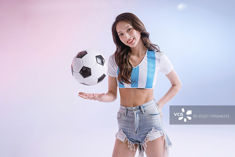 快乐的足球宝贝图片素材