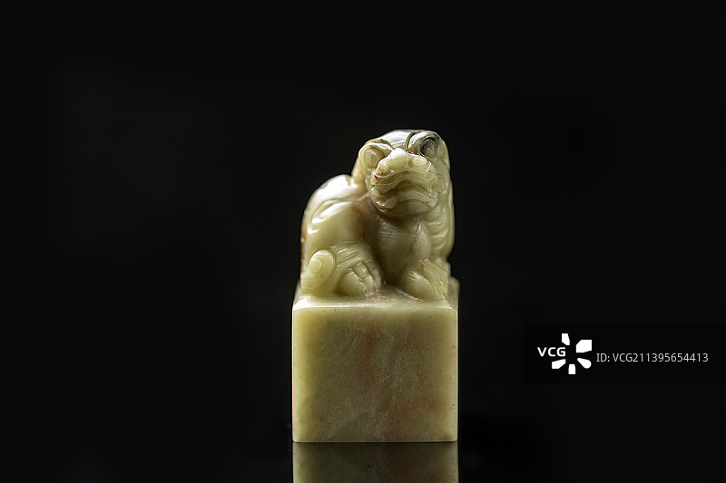 青田石貔貅钮印章篆刻印章石料章料特写图片素材