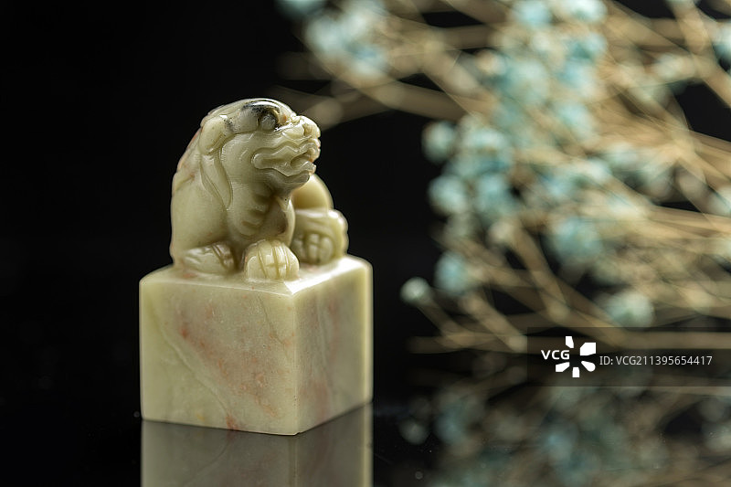 青田石貔貅钮印章篆刻印章石料章料特写图片素材