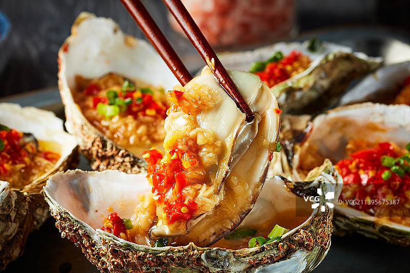 碳烤湛江生蚝图片素材