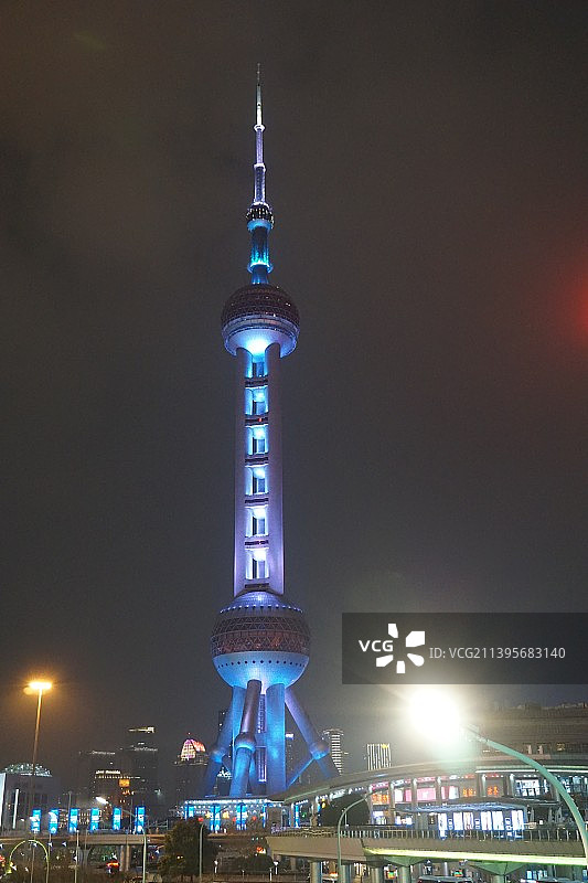 上海东方明珠电视塔夜景特写, 上海地标夜景图片素材