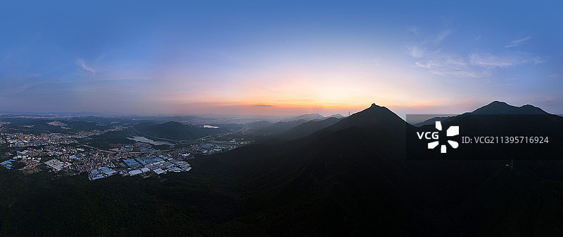 广东省惠州市惠阳区新圩镇白云嶂市级自然保护区盘古庙航拍图片素材