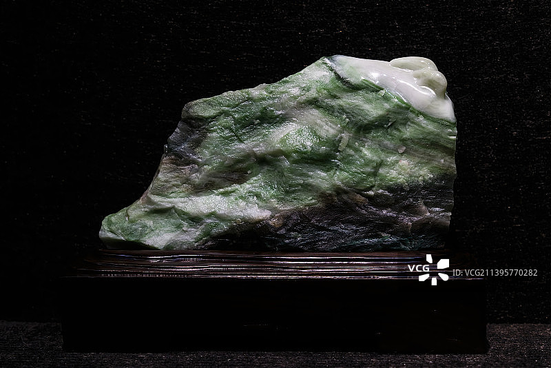 矿石标本：河南南阳独山玉图片素材