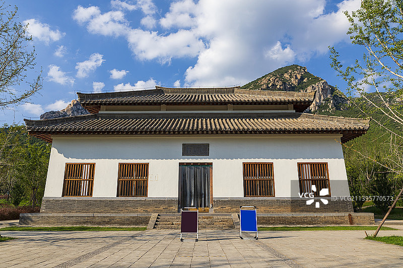 河南省登封市中岳嵩山汉三阙之启母阙图片素材