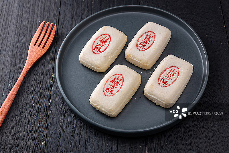 天津传统点心小吃：山楂方酥糕点图片素材