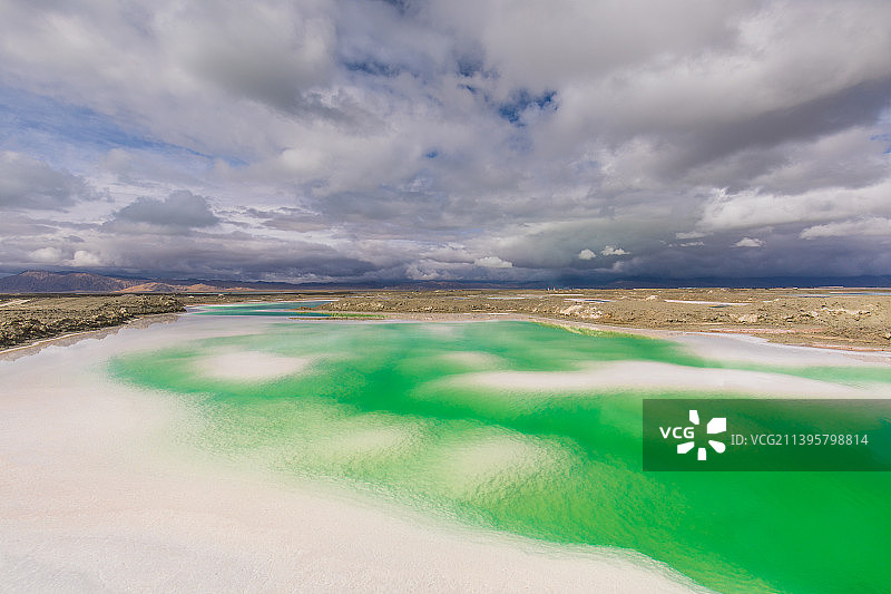 梦幻翡翠湖图片素材