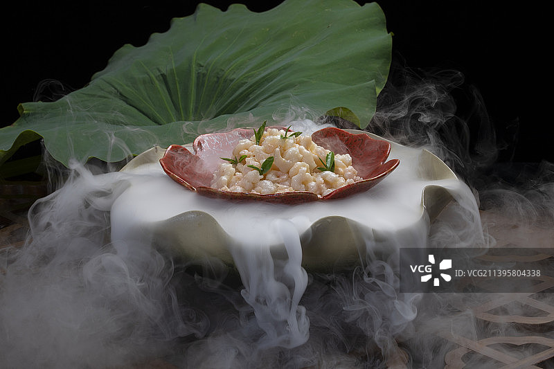 杭州特色菜龙井虾仁图片素材