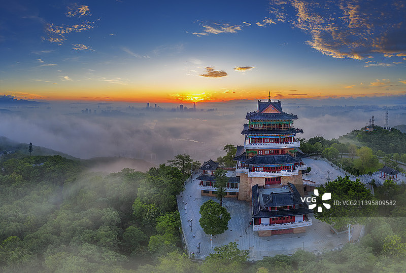 高榜山烟云图片素材