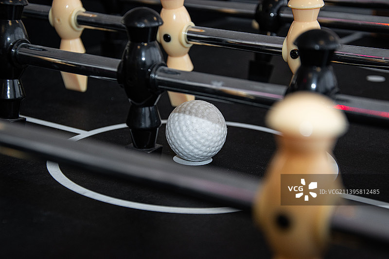 儿童桌上足球游戏特写图片素材