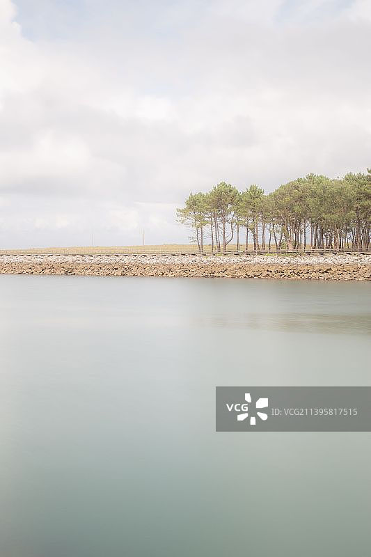 西班牙蓬塔尔街海景图片素材