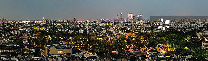 江苏苏州古城区远眺工业园区图片素材