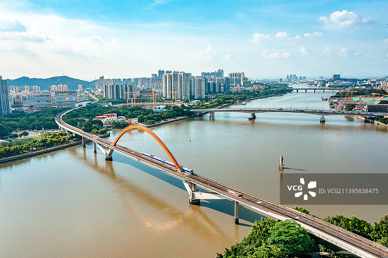 中国广东省广州市六号线金沙洲大桥图片素材