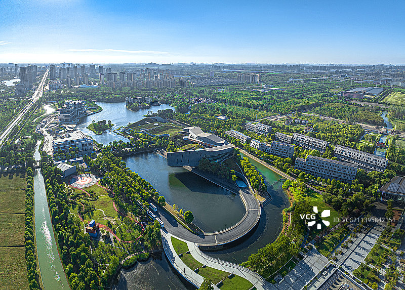 巨人网络 松江园区 长三角一体化 G60科创走廊 松江区中山街道 松江新城 转型升级图片素材