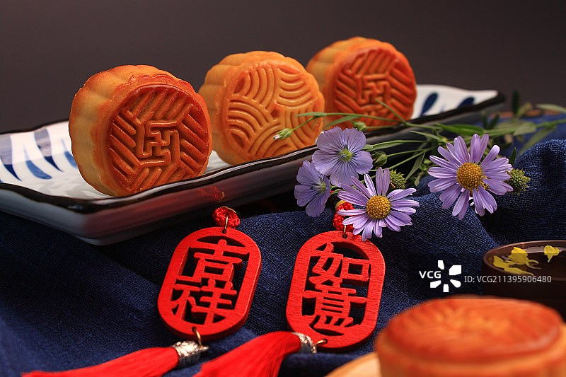 中秋节月饼中国传统节日静物图片素材