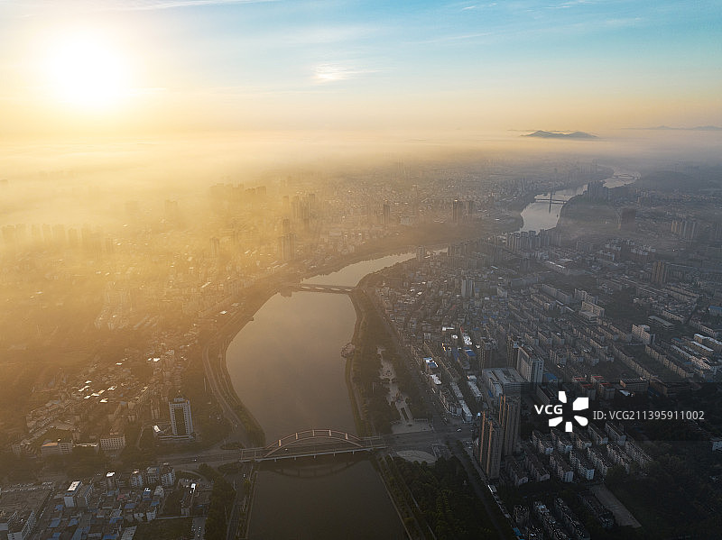 河南信阳浉河城市天际线日出风光航拍俯瞰图片素材