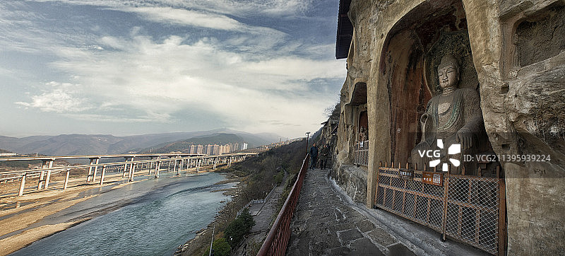 四川广元千佛崖——俯看古今之变迁图片素材