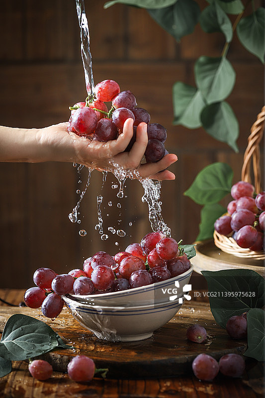 激情水花水果图片素材