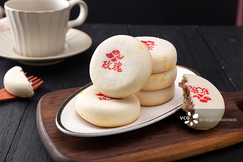 天津糕点小吃：鲜花饼图片素材