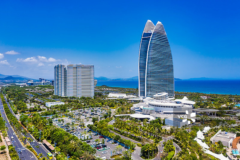 航拍海南三亚海棠湾度假酒店风光图片素材
