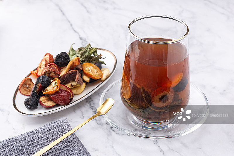 酸梅汤和制作酸梅汤的材料图片素材