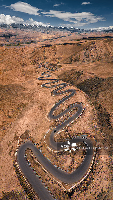 帕米尔盘龙古道图片素材