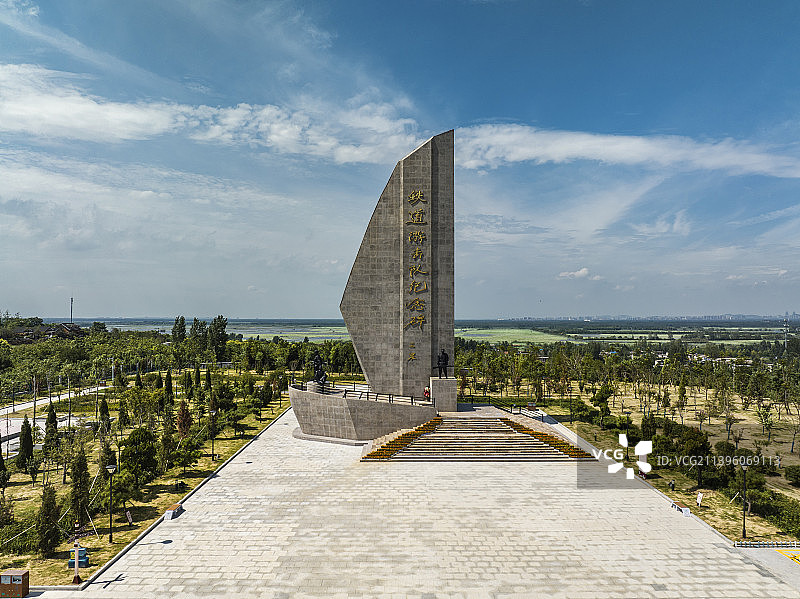 航拍山东省济宁市微山湖岛铁道游击队博物馆图片素材