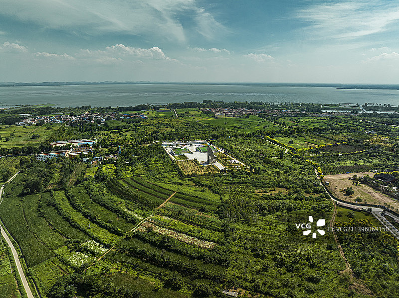 航拍山东省济宁市微山湖岛内风光图片素材