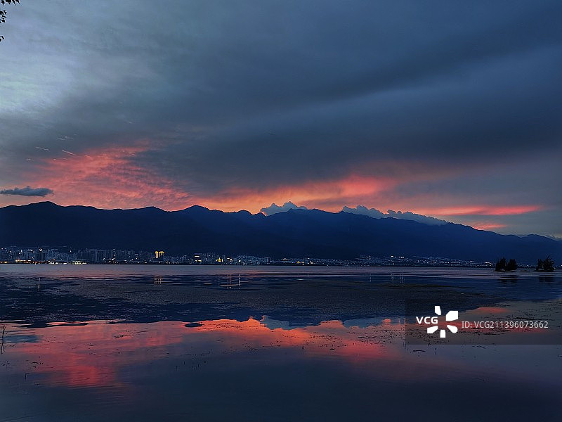 洱海霞图片素材