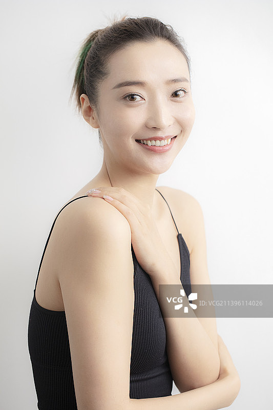 优雅的年轻女士图片素材