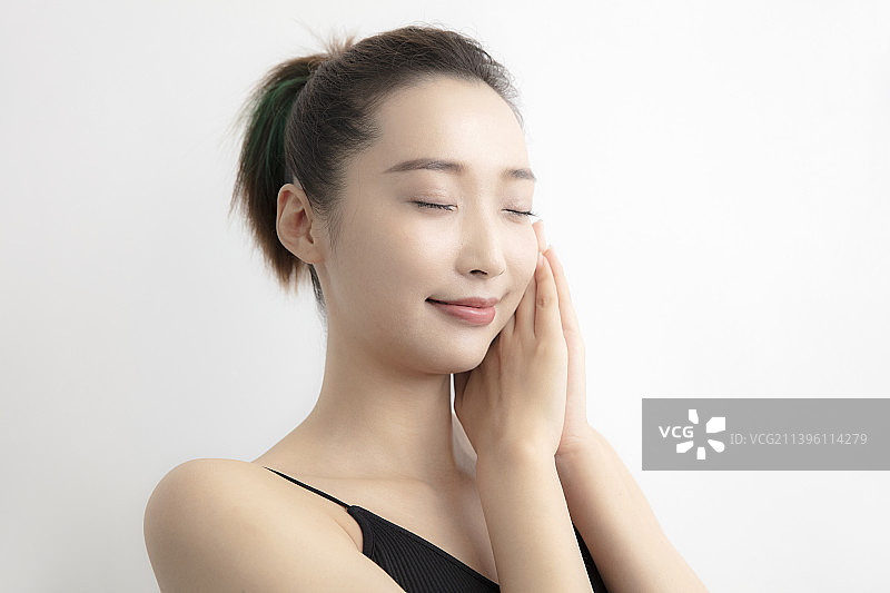 优雅的年轻女士特写图片素材