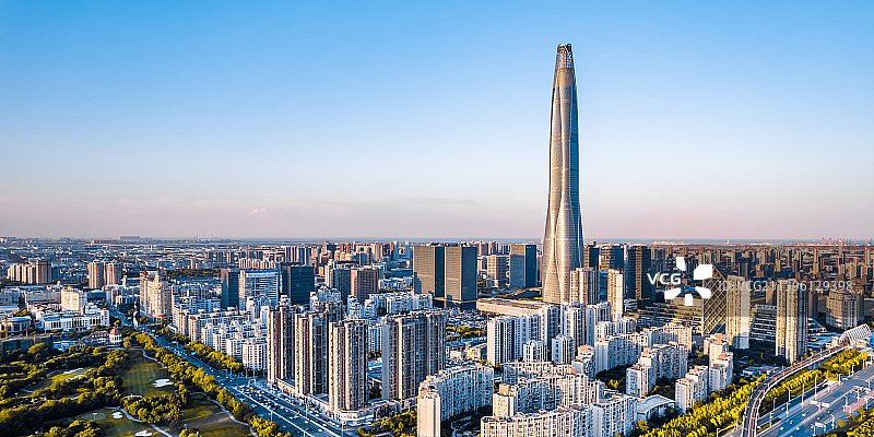 中国天津滨海新区周大福金融中心城市天际线航拍图片素材