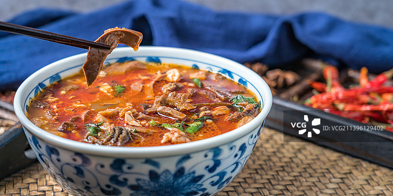 中国内蒙古呼和浩特美食羊杂汤图片素材