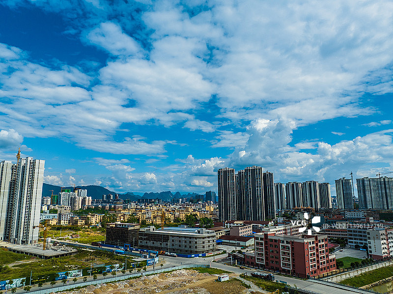 航拍桂林城北区城市建筑图片素材