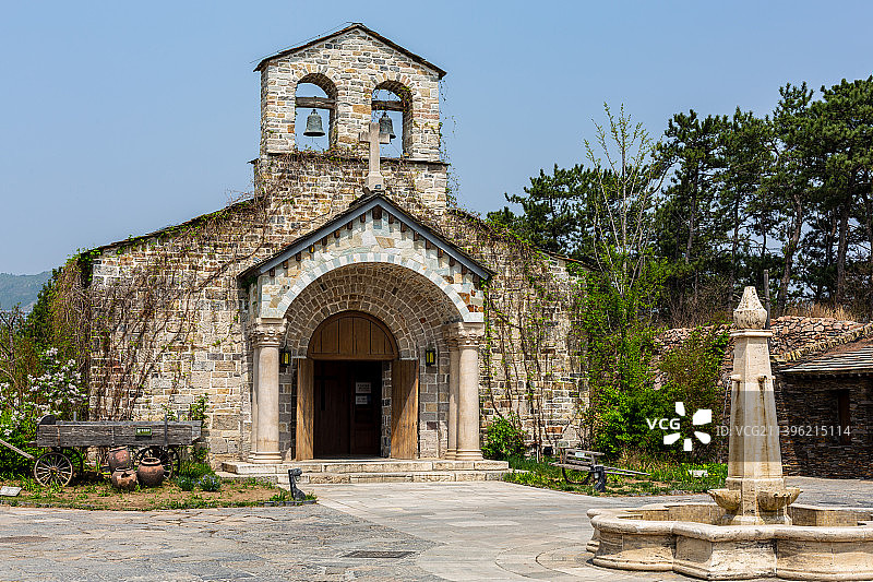 古北水镇山顶教堂图片素材