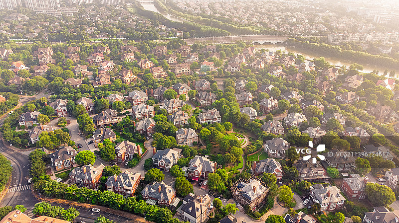 清晨的泰晤士小镇图片素材
