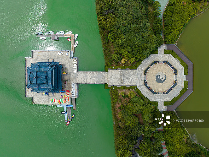 江苏省宜兴市团氿风景区云溪楼古建筑航拍画面图片素材