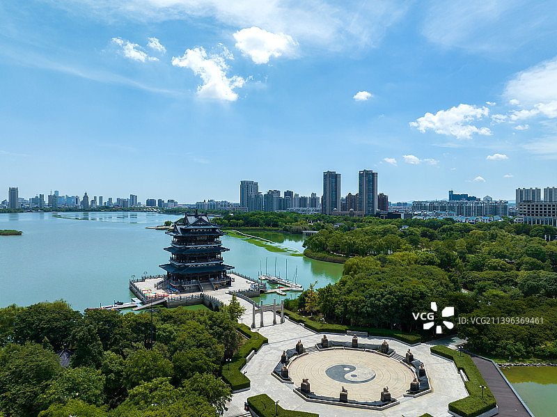 江苏省宜兴市团氿风景区云溪楼古建筑航拍画面图片素材