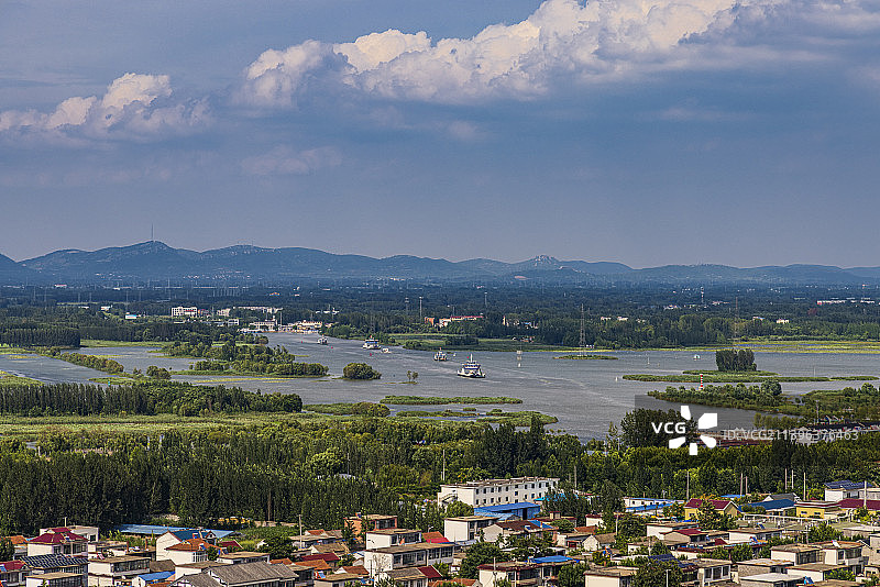 航拍山东省济宁市微山湖岛内风光图片素材