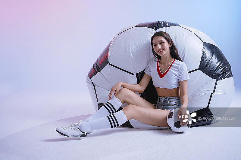 快乐的足球宝贝图片素材