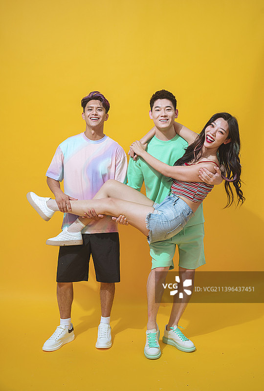 快乐的年轻人图片素材