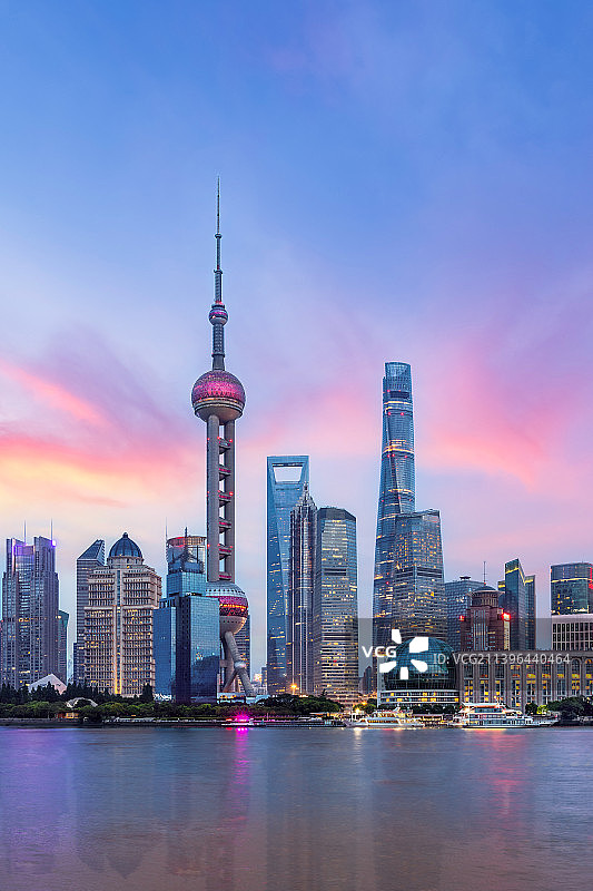上海陆家嘴摩天楼图片素材