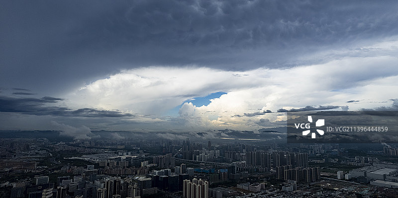 深圳雷雨天图片素材