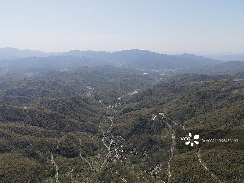 浙江宁波余姚四明山最美盘山公路全景原片高宽容度图片素材