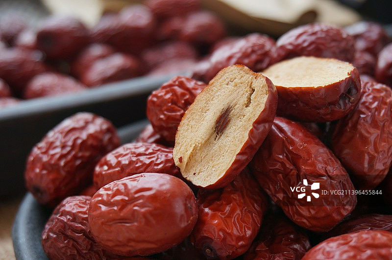 灰枣，大枣，枣子，红枣，零食，饮料，美食，食疗，养生，健康食品，簸箕，盘子图片素材