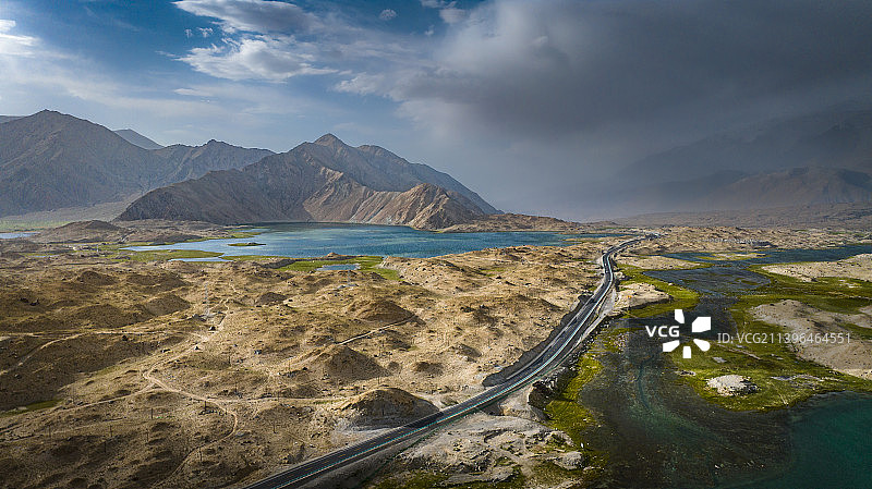 新疆塔县喀拉库勒湖图片素材