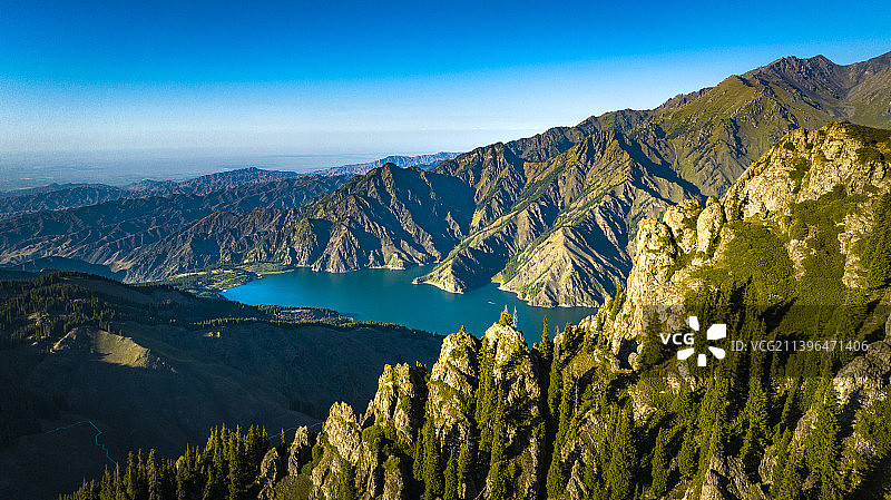 新疆天山天池图片素材