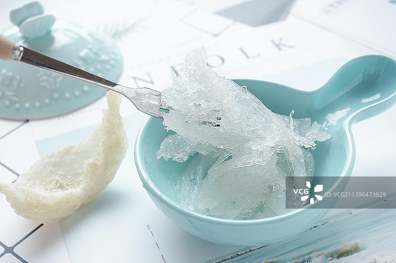 燕窝丝，泡发燕窝，一碗燕窝， 燕窝，燕盏，雪燕，滋补品，健康美食，食疗，养生，健康食品，文艺，清新，图片素材