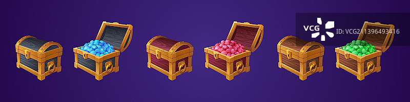 打开和关闭的木制宝箱图片素材