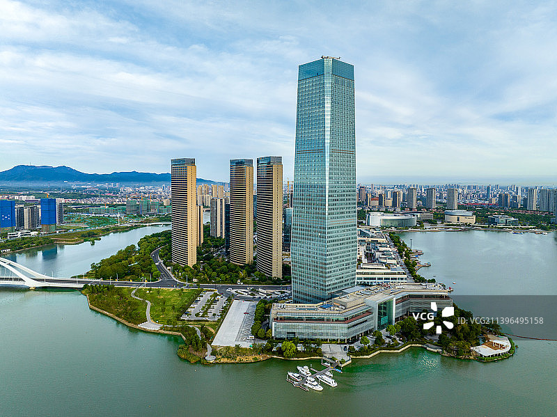 江苏省宜兴市东氿湖陶都半岛酒店航拍风光图片素材